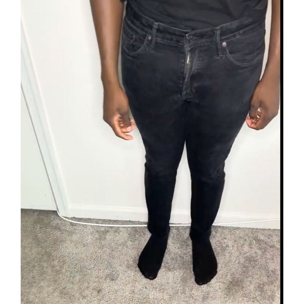 Black Slim Fit Jeans - Size 30 👖
